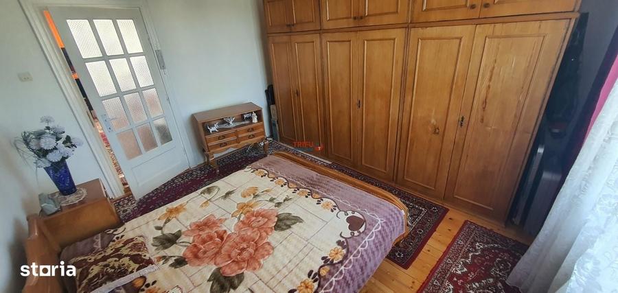 Casa cu etaj,S+P+E 791mp teren Zona Schit - 8