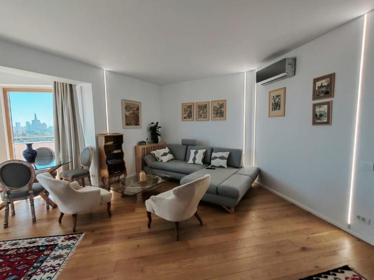 Apartament cu 3 camere decomandat, mobilat în P-ta Presei Libere