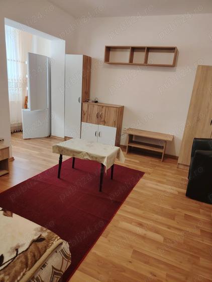 Garsonieră semidecomandată în Calea Moldovei