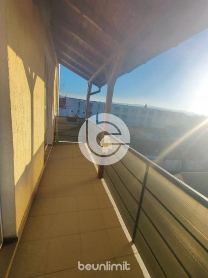 Apartament 3 camere de inchiriat -  decomandat - Etaj 3  - Turnisor - 12