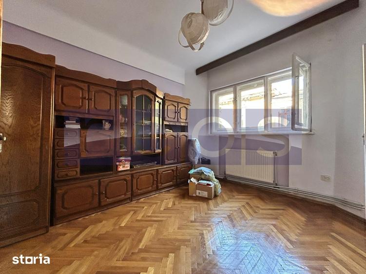 Apartament cu 4 camere decomandat în Eminescu