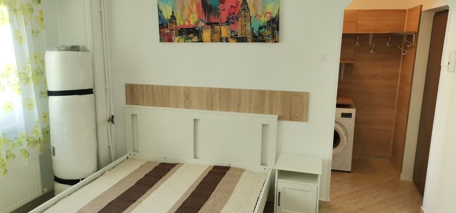 Garsonieră semidecomandată, mobilată în Tineretului
