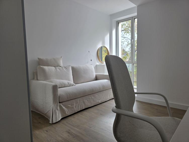 Apartament cu 3 camere în P-ța Universității