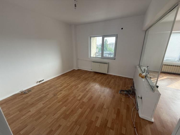 Apartament cu 3 camere decomandat în Alba Iulia