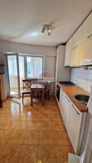Apartament cu 2 camere decomandat, mobilat în Banu Manta