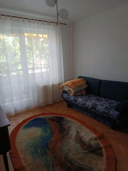 Apartament cu 4 camere decomandat în Dragoș Vodă