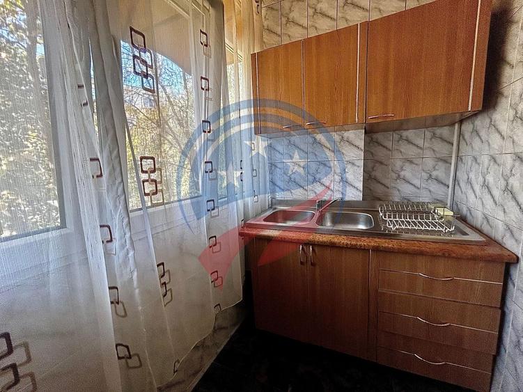 Apartament cu 2 camere decomandat, mobilat în Lăpuș