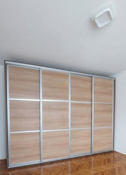 Apartament cu 3 camere decomandat, mobilat în Lacul Morii