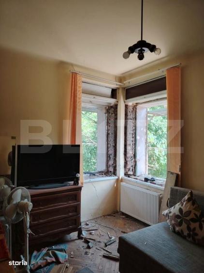 Casă cu 4 camere în Central