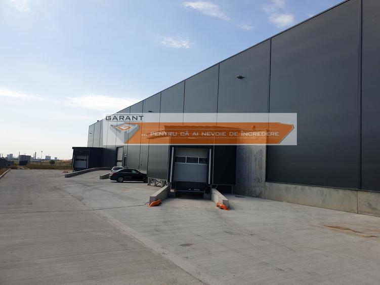 Spațiu industrial, de 1,800 mp, în Bradu