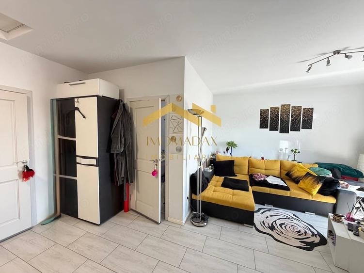 Apartament cu 2 camere decomandat în Giarmata