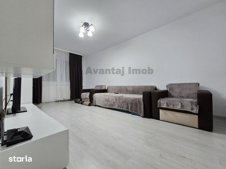 Apartament cu 3 camere decomandat în Decebal