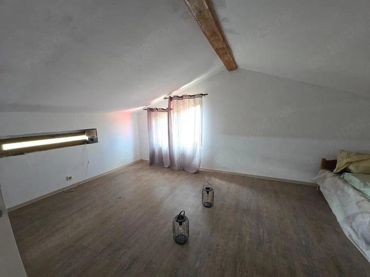 Casă cu Teren 2422 Mp în Central