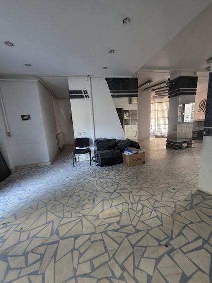 Spațiu comercial, de 180 mp, în P-ța Universității