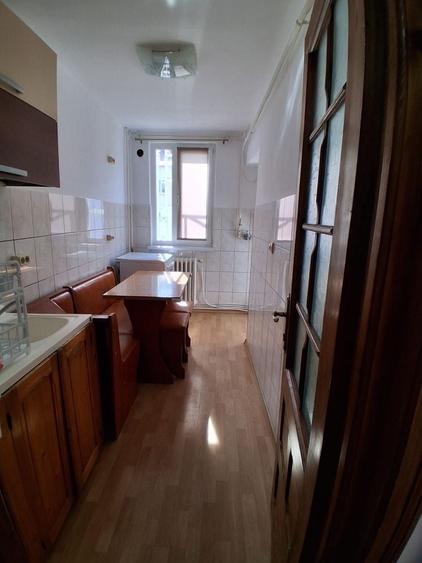 Apartament cu 2 camere semidecomandat în Dărmănești