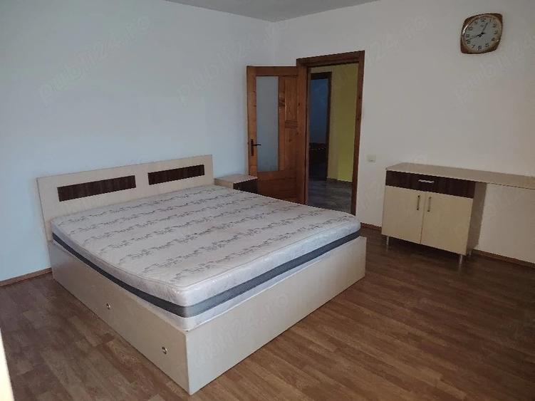 Casă cu 5 camere cu Teren 300 Mp în Central