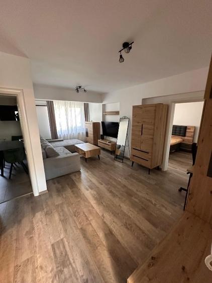 Apartament cu 2 camere semidecomandat, mobilat în Grozăvești