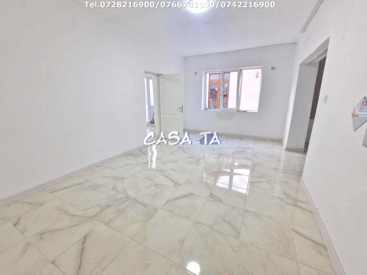 Spațiu comercial, de 60 mp, în Central