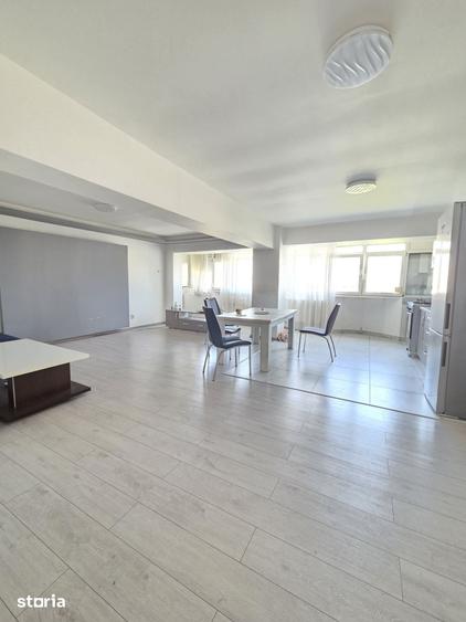 Apartament cu 2 camere decomandat în Școlilor