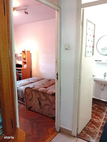 Apartament cu 4 camere decomandat în Micălaca