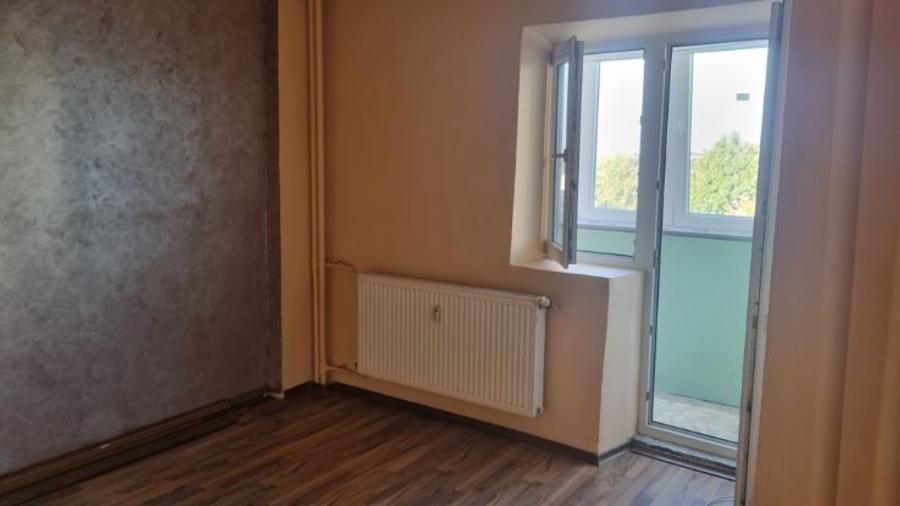 Apartament cu 2 camere decomandat în 13 Septembrie