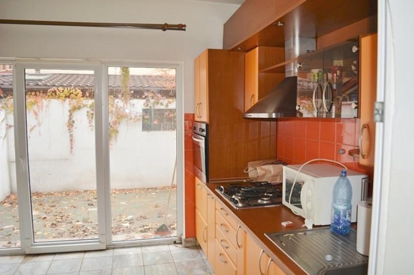 Casă cu 4 camere cu Teren 60 Mp în Unirii