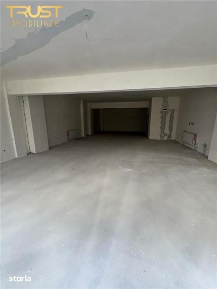 Spațiu comercial, de 230 mp, în Bulgaria