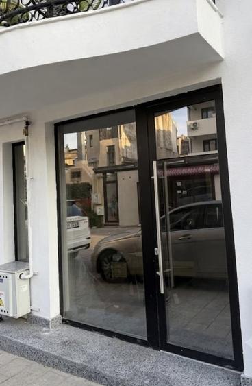 Spațiu comercial, de 55 mp, în P-ța Ovidiu