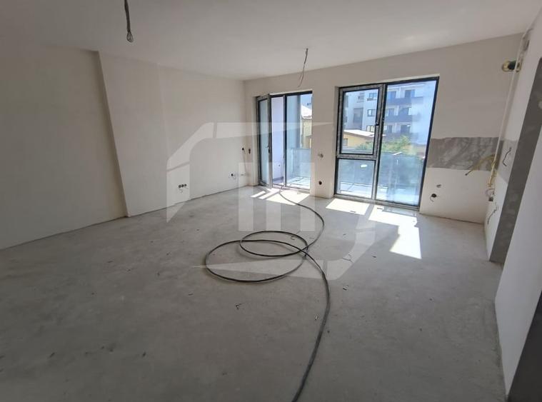 Apartament cu 2 camere semidecomandat în Mărăști