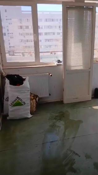 Apartament cu 2 camere decomandat în Uverturii