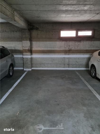 Apartament cu 3 camere decomandat în Ciurea