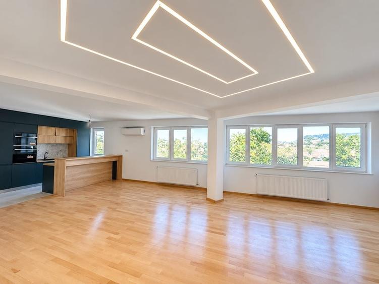 Apartament cu 3 camere decomandat în Dorobanți