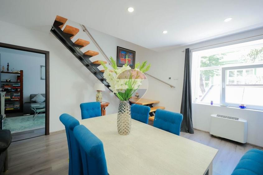 Vânzare apartament 4 camere, acces auto - parcare, Central - Cuza Vodă - 1