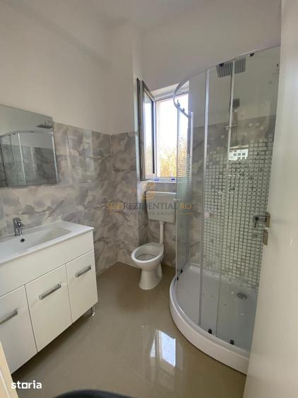 Casă cu 3 camere cu Canalizare în 1 Decembrie
