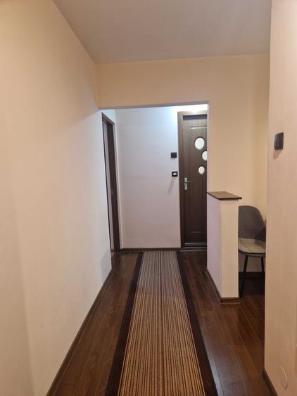 Apartament cu 2 camere decomandat în Între Lacuri