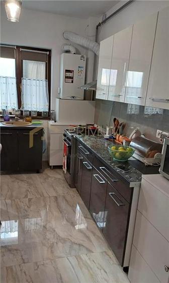 Apartament cu 3 camere semidecomandat în Chișoda