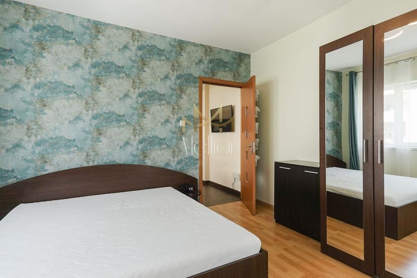 Apartament cu 3 camere semidecomandat în Mărăști