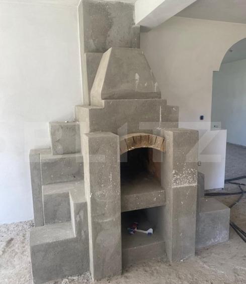 Vilă cu etaj de vânzare în Pojorâta - 5