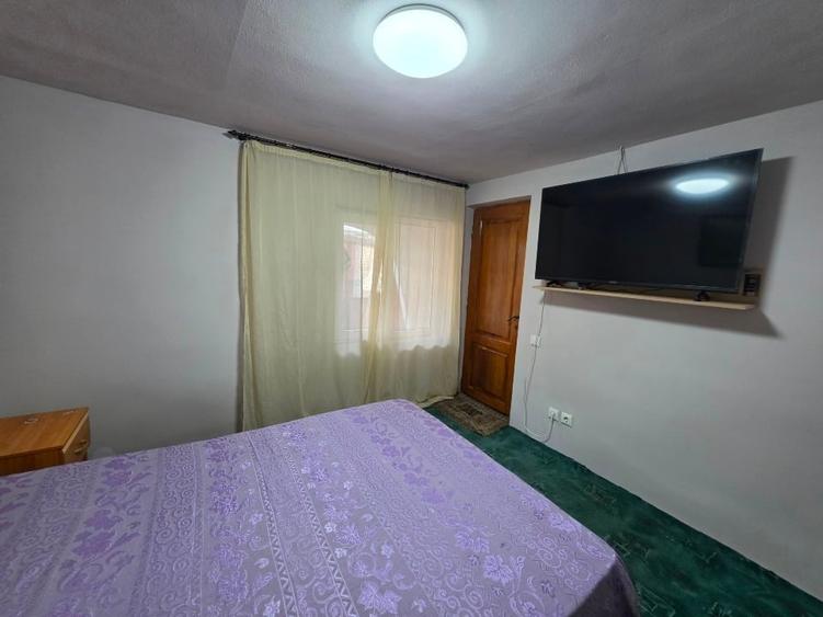 Casă individuală cu 4 camere cu Teren 1800 Mp în Cârligu Mare