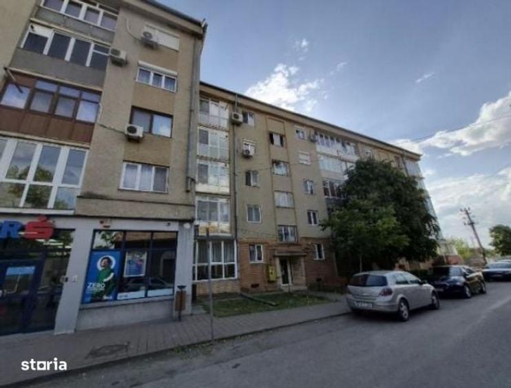 Apartament cu 4 camere în Central