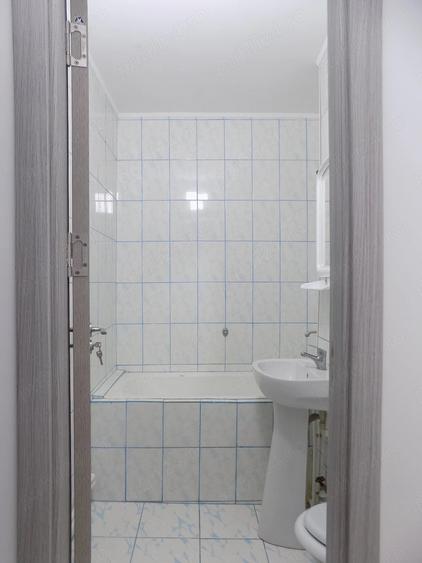 Apartament cu 2 camere semidecomandat în Viziru 3
