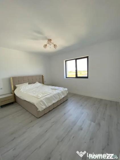 Casă cu 7 camere cu Teren 412 Mp în Central