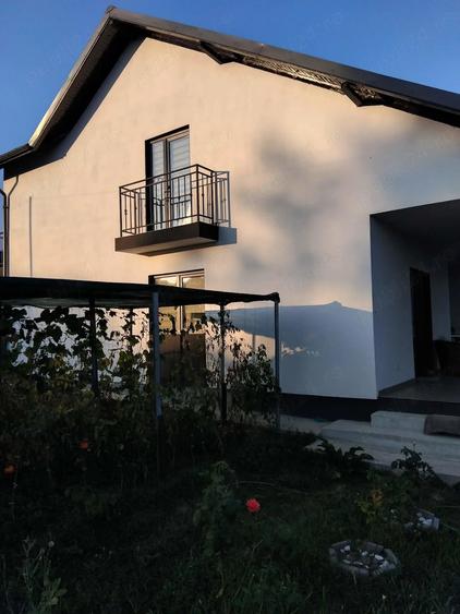 Casă cu Teren 500 Mp în Căzănești (Râmnicu Vâlcea)