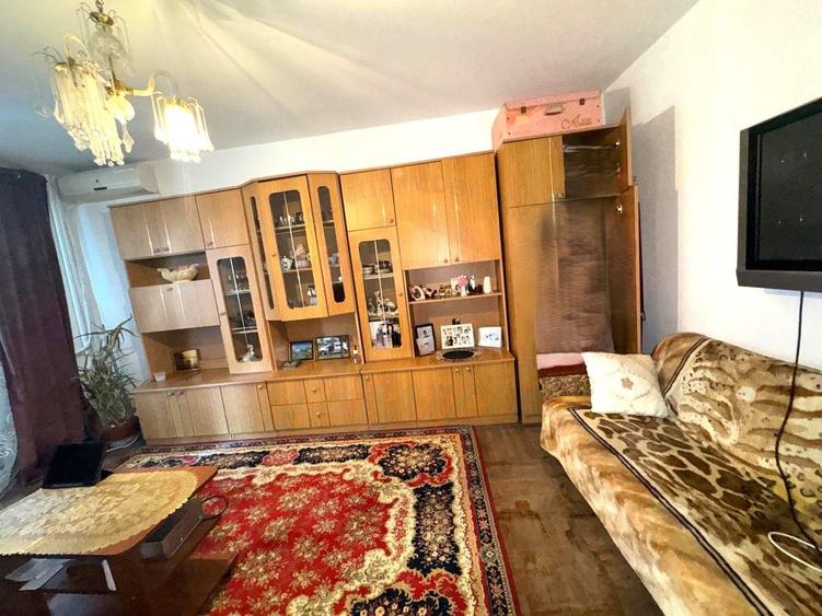 Apartament cu 2 camere decomandat, mobilat în Micro 18