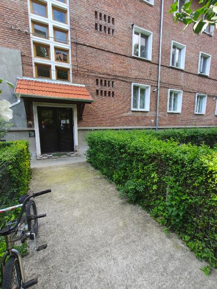 Apartament cu 2 camere decomandat în Dâmbul Rotund