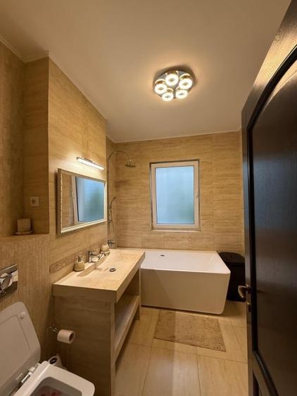 Apartament cu 3 camere decomandat, mobilat în Orizont