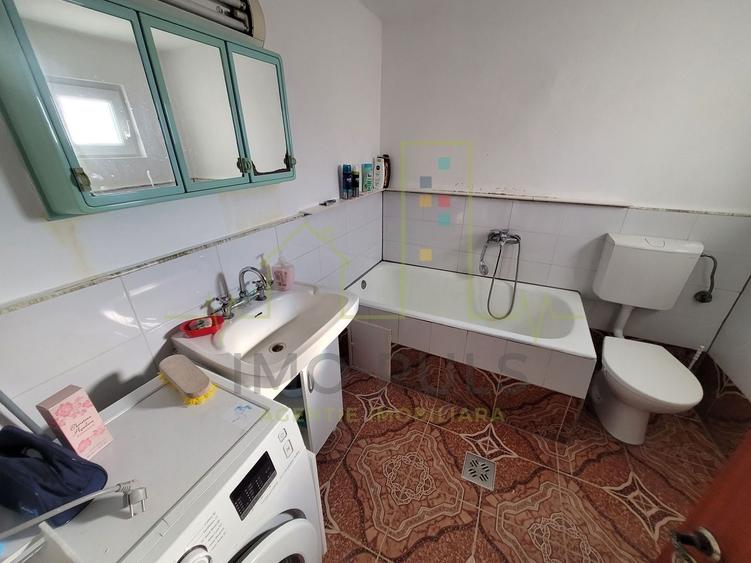 Casă individuală cu 5 camere cu Canalizare în Dâmbovița