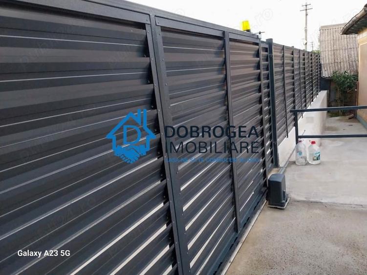 Casă individuală cu 5 camere cu Canalizare în Peco