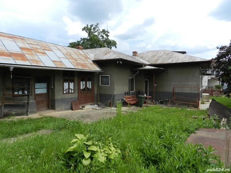 Casă cu 5 camere cu Teren 2300 Mp în Băicoi