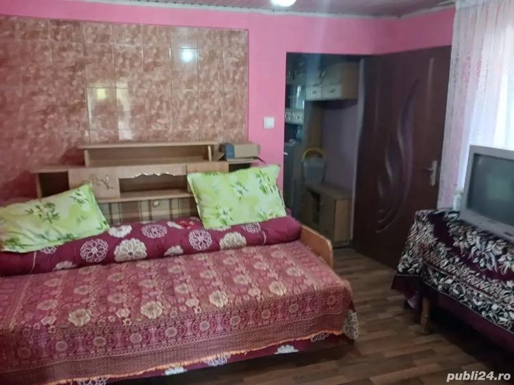 Casă cu 2 camere cu Teren 700 Mp în Breaza
